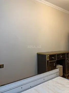 Satılır 3 otaqlı mənzil 122 m²
