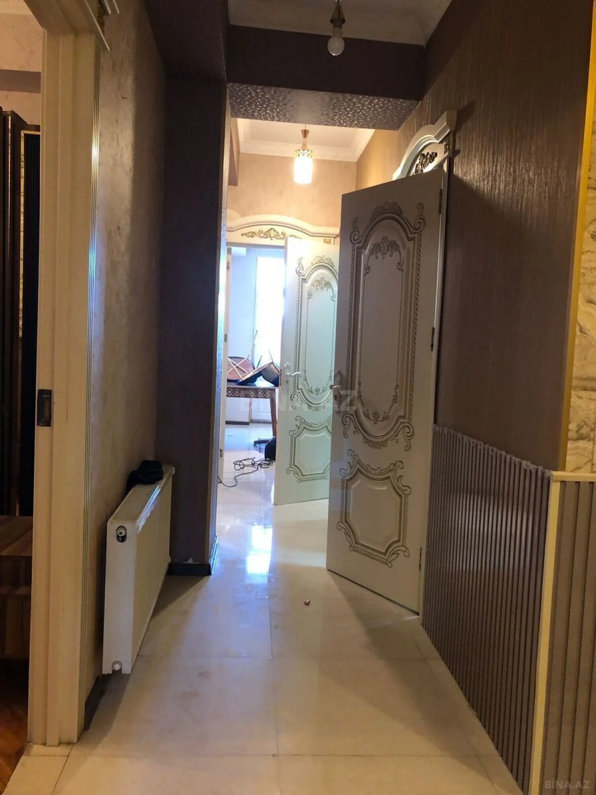 Satılır 3 otaqlı mənzil 122 m²
