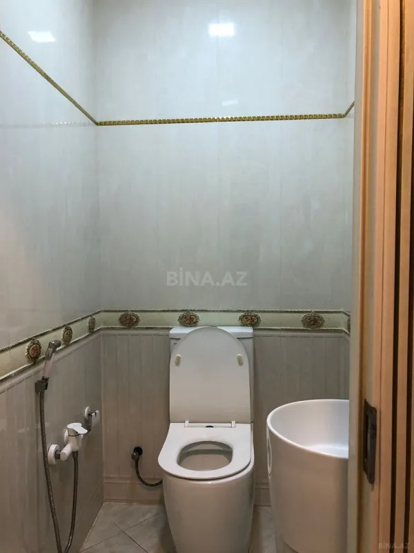 Satılır 3 otaqlı mənzil 122 m²