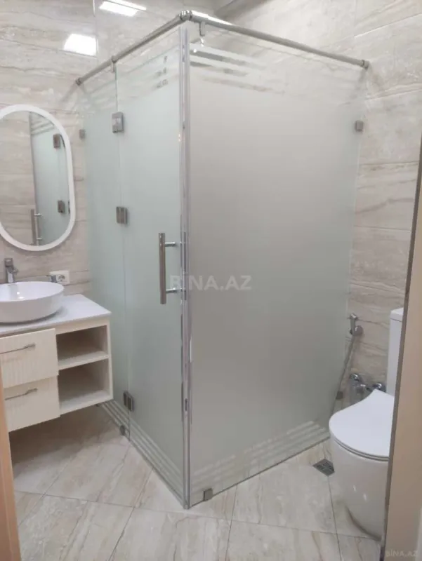 Kirayə verilir 3 otaqlı mənzil 130 m²
