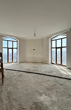 Satılır 4 otaqlı mənzil 130 m²