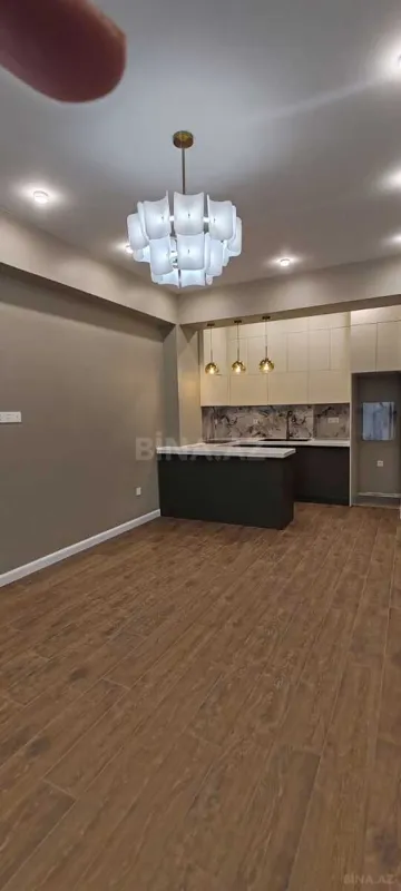 Satılır 2 otaqlı mənzil 61 m²