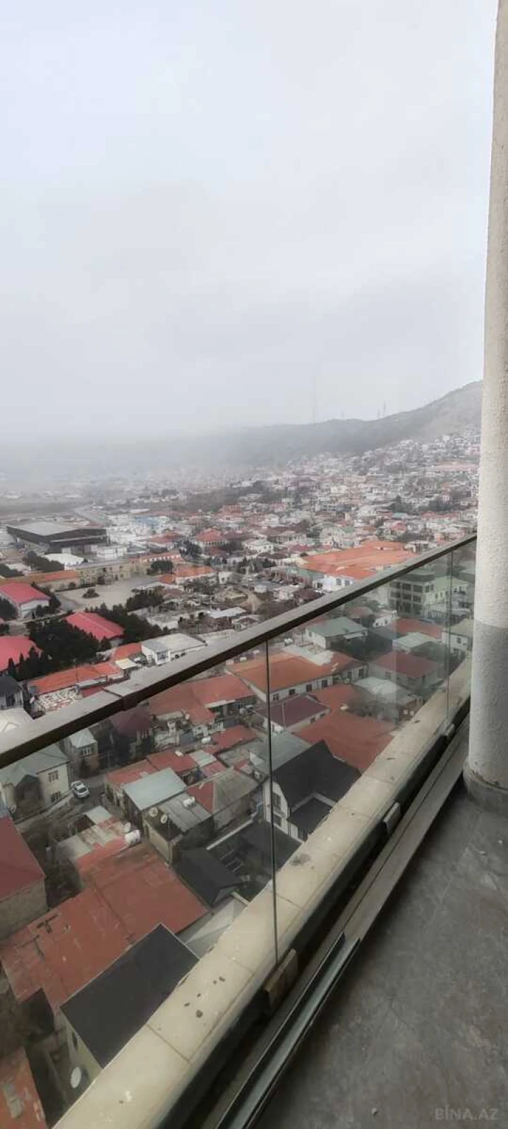 Satılır 2 otaqlı mənzil 61 m²