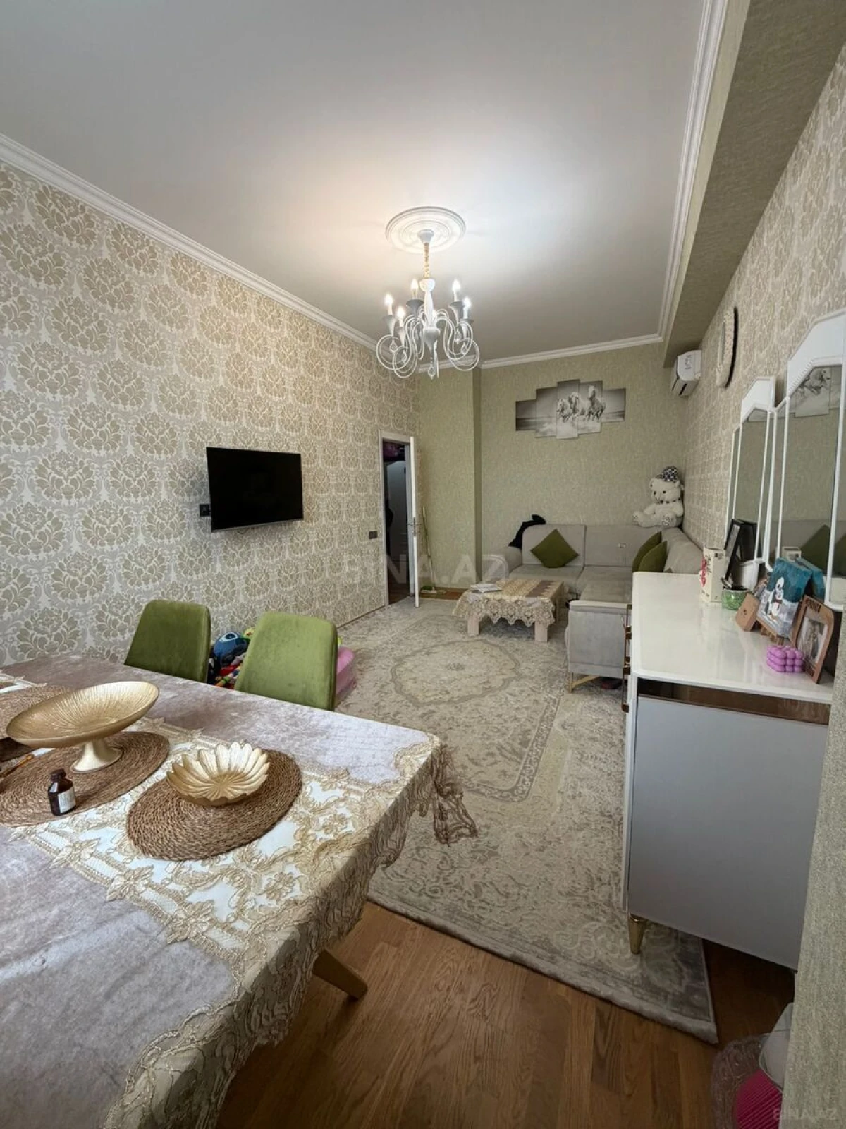 Satılır 2 otaqlı mənzil 65 m²