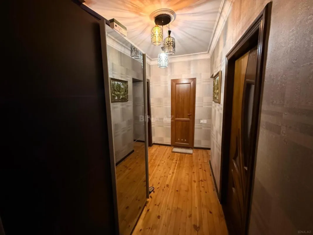 Satılır 4 otaqlı mənzil 80 m²