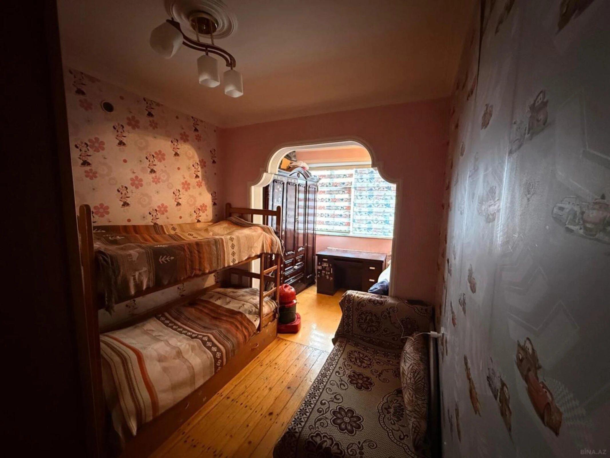 Satılır 4 otaqlı mənzil 80 m²