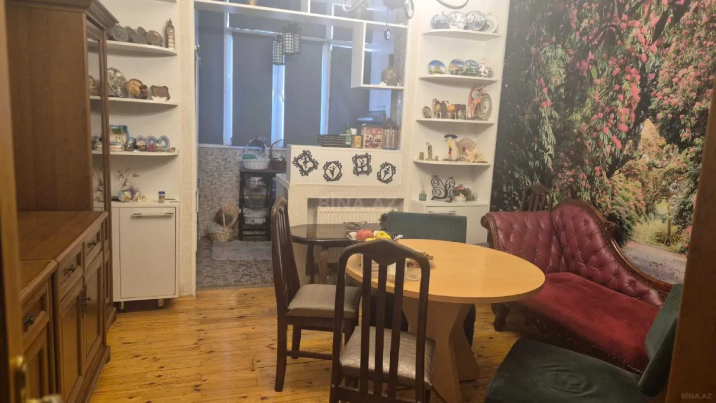 Satılır 3 otaqlı mənzil 115 m²