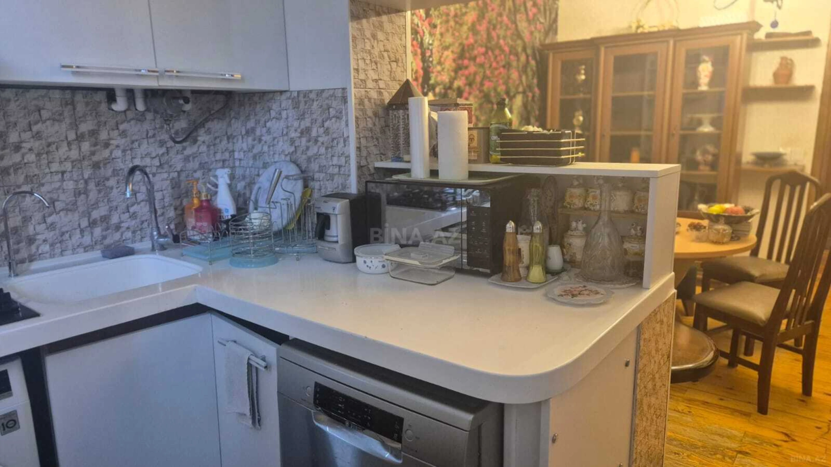 Satılır 3 otaqlı mənzil 115 m²