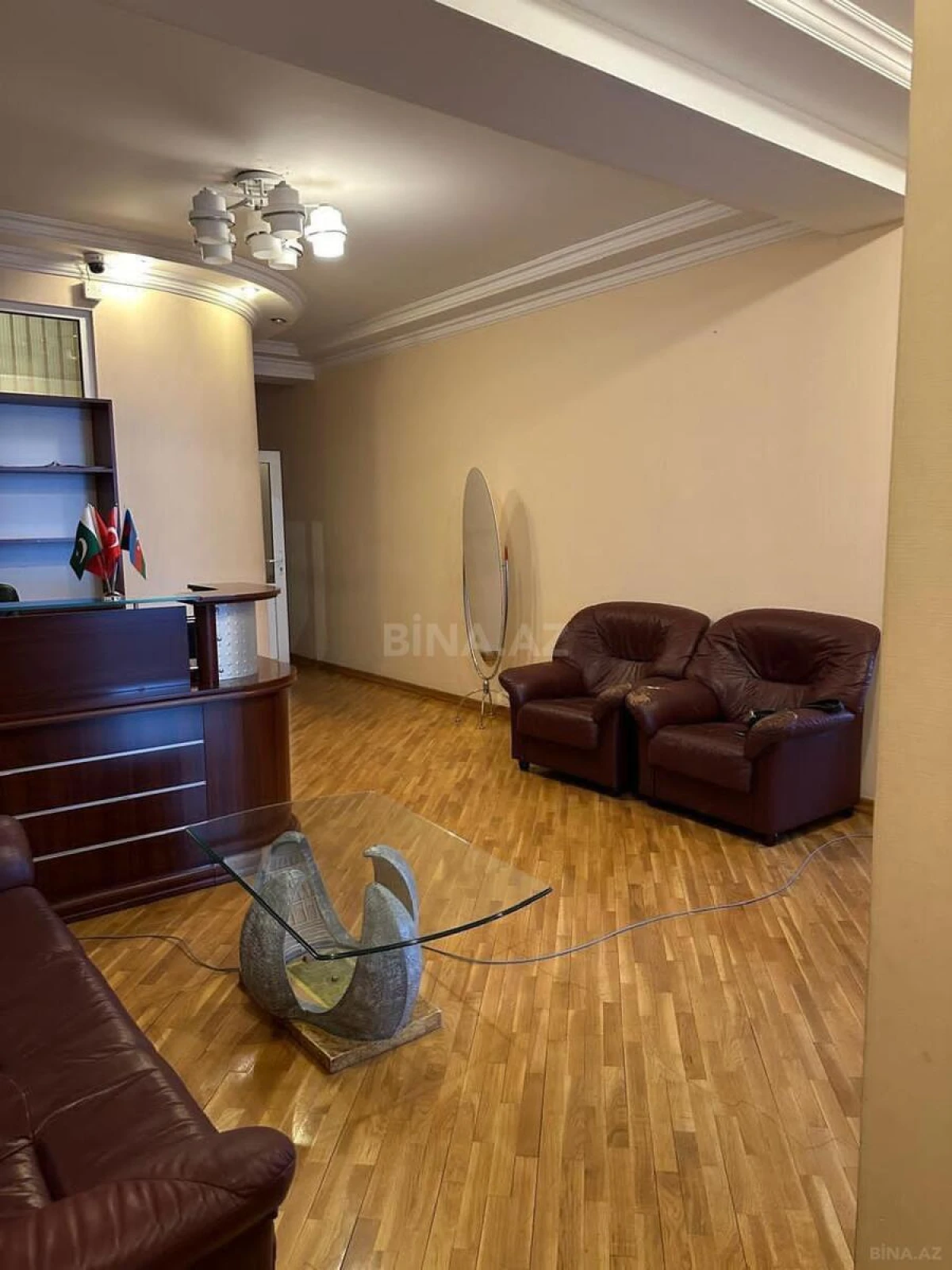 Satılır 3 otaqlı mənzil 115 m²