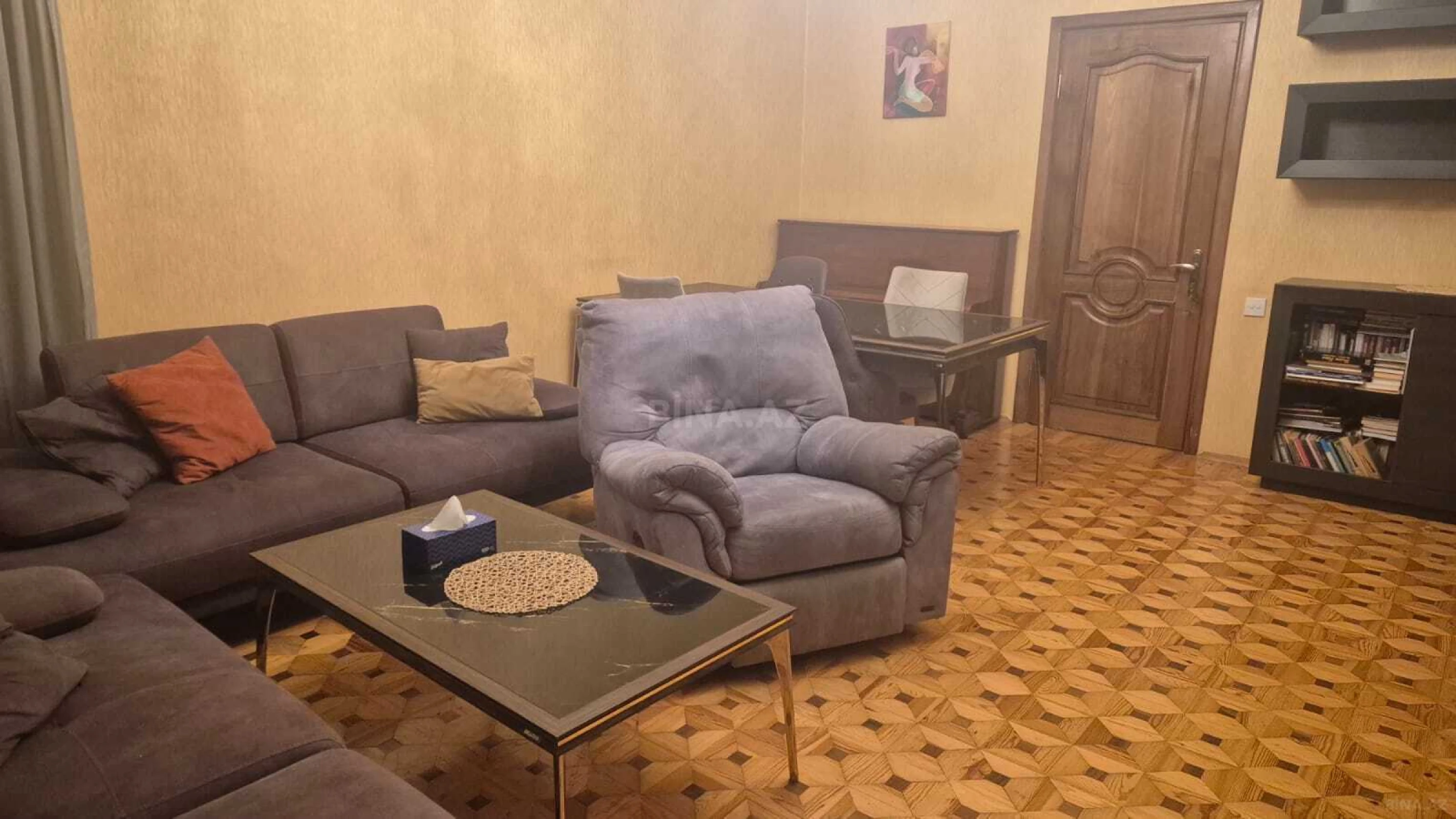 Satılır 3 otaqlı mənzil 115 m²