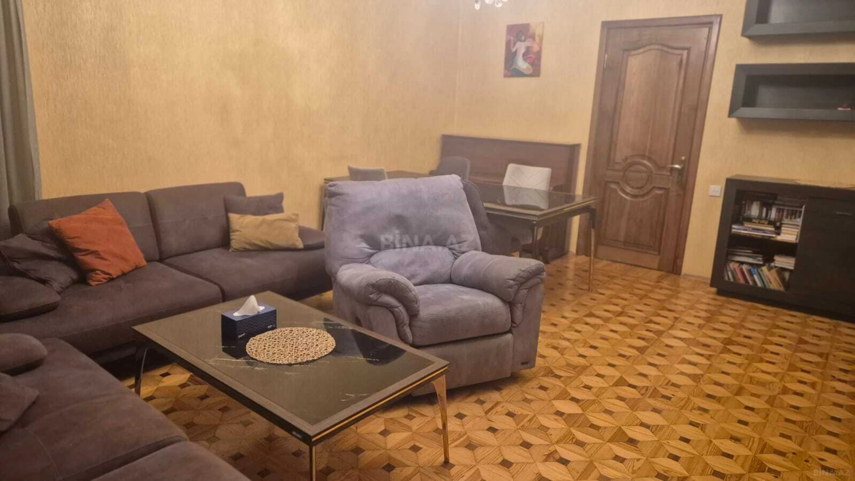 Satılır 3 otaqlı mənzil 115 m²