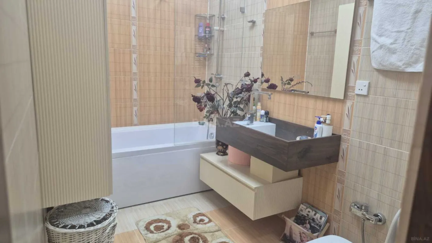 Satılır 3 otaqlı mənzil 115 m²