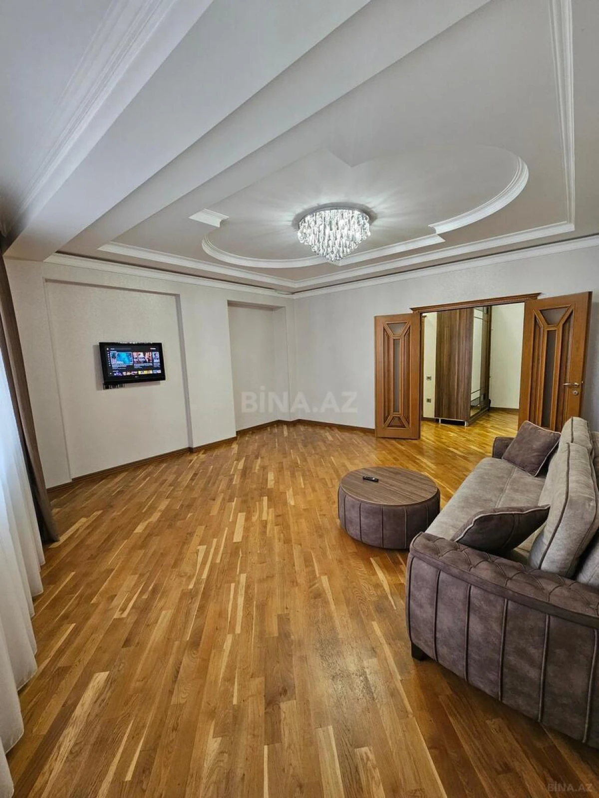 Kirayə verilir 2 otaqlı mənzil 80 m²