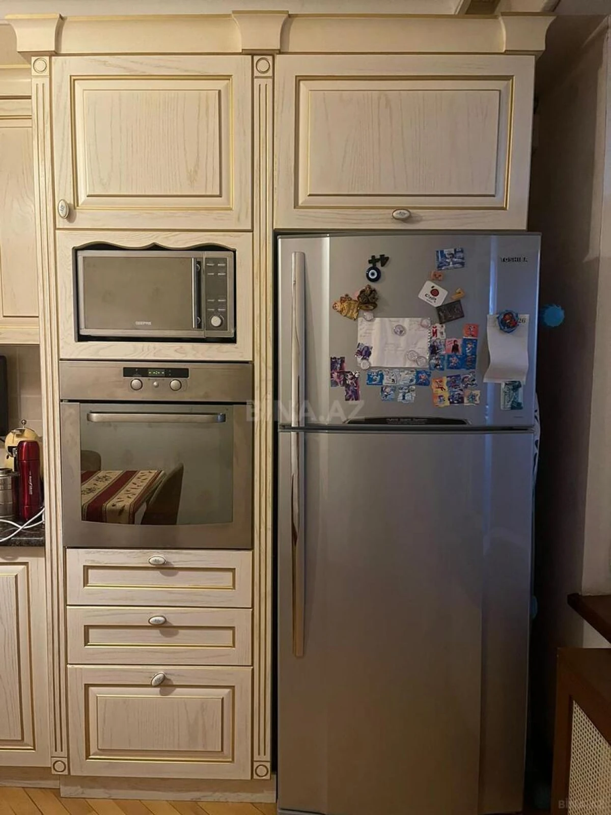 Kirayə verilir 4 otaqlı mənzil 160 m²