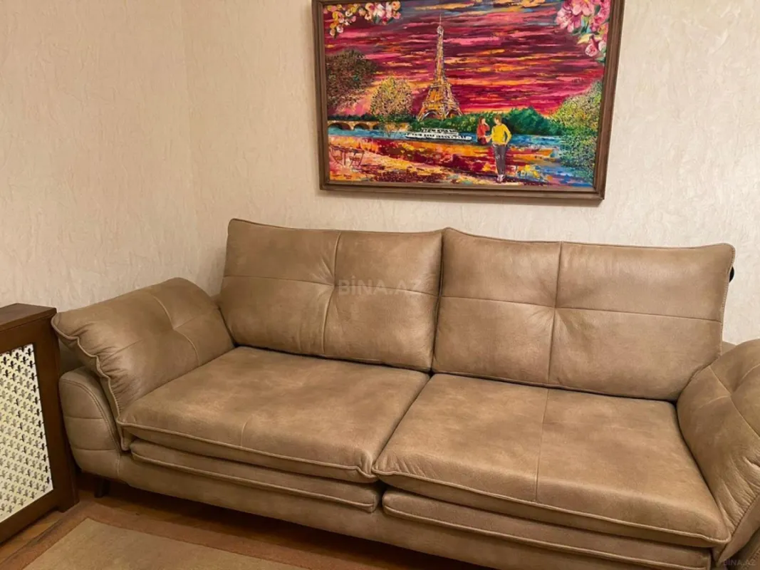 Kirayə verilir 4 otaqlı mənzil 160 m²