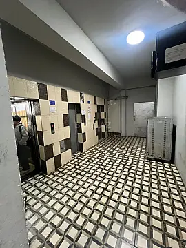 Satılır 2 otaqlı mənzil 75 m²