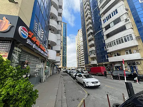 Satılır 2 otaqlı mənzil 75 m²