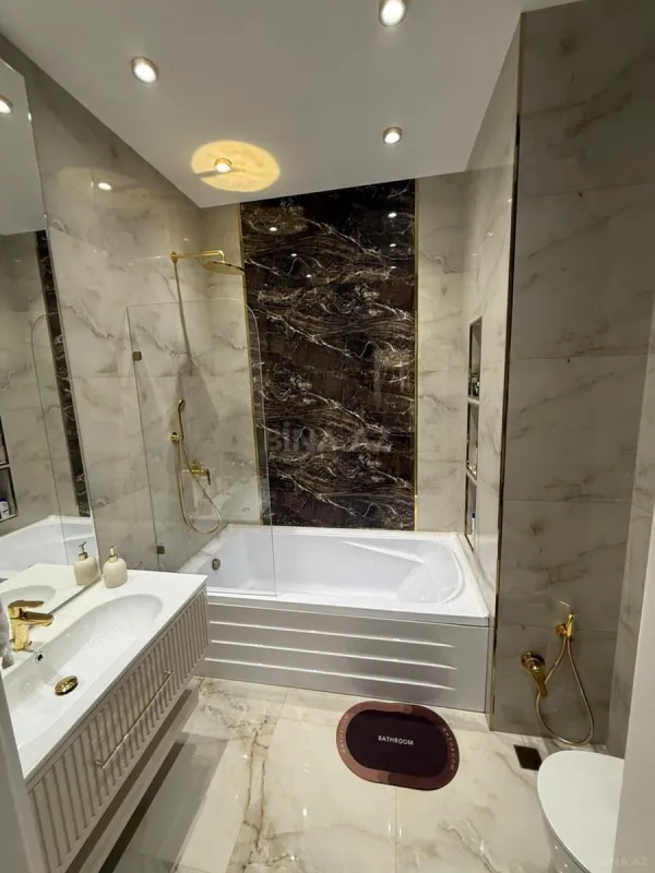 Satılır 4 otaqlı mənzil 185 m²