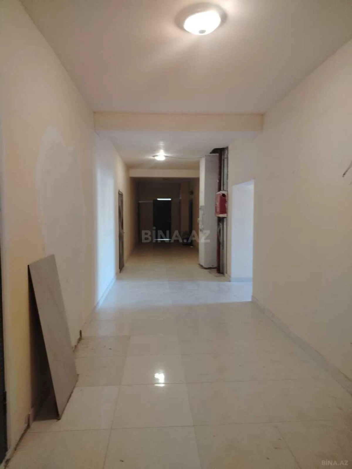 Satılır 3 otaqlı mənzil 140 m²
