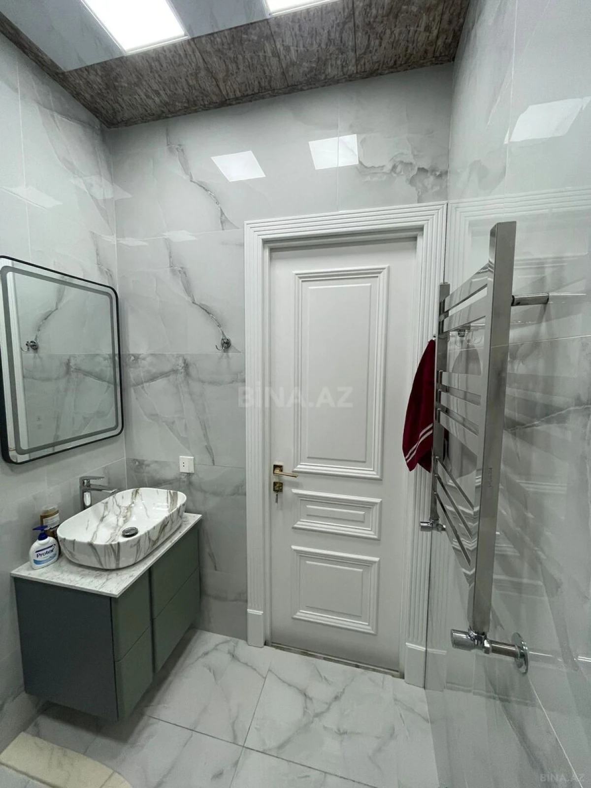 Kirayə verilir 2 otaqlı mənzil 70 m²