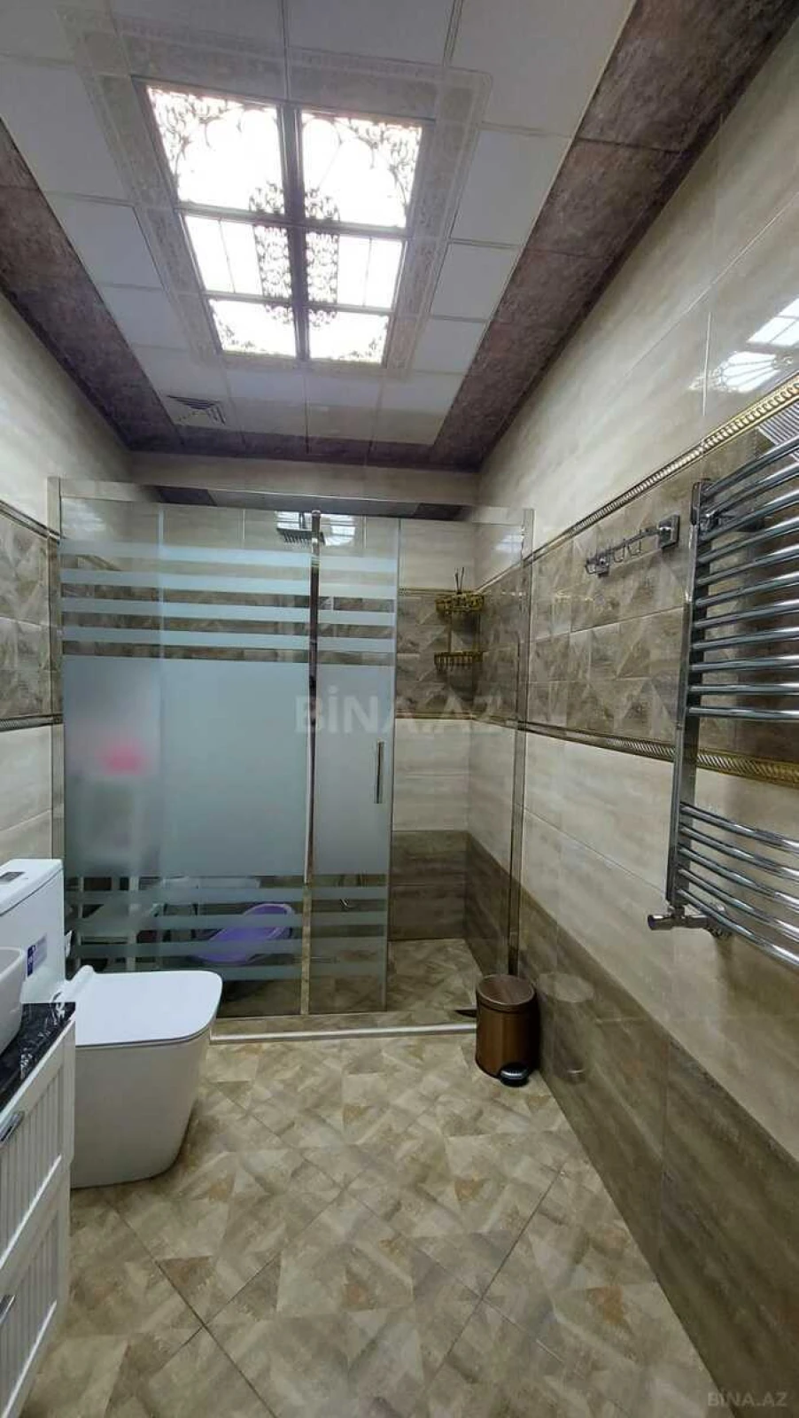 Satılır 3 otaqlı mənzil 165 m²