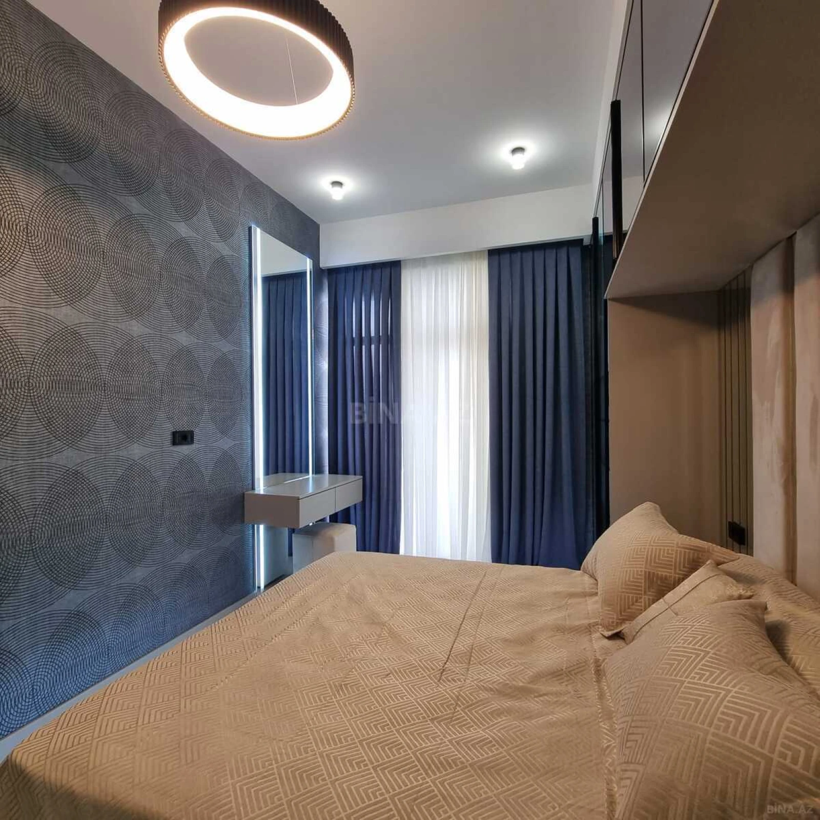 Kirayə verilir 3 otaqlı mənzil 130 m²