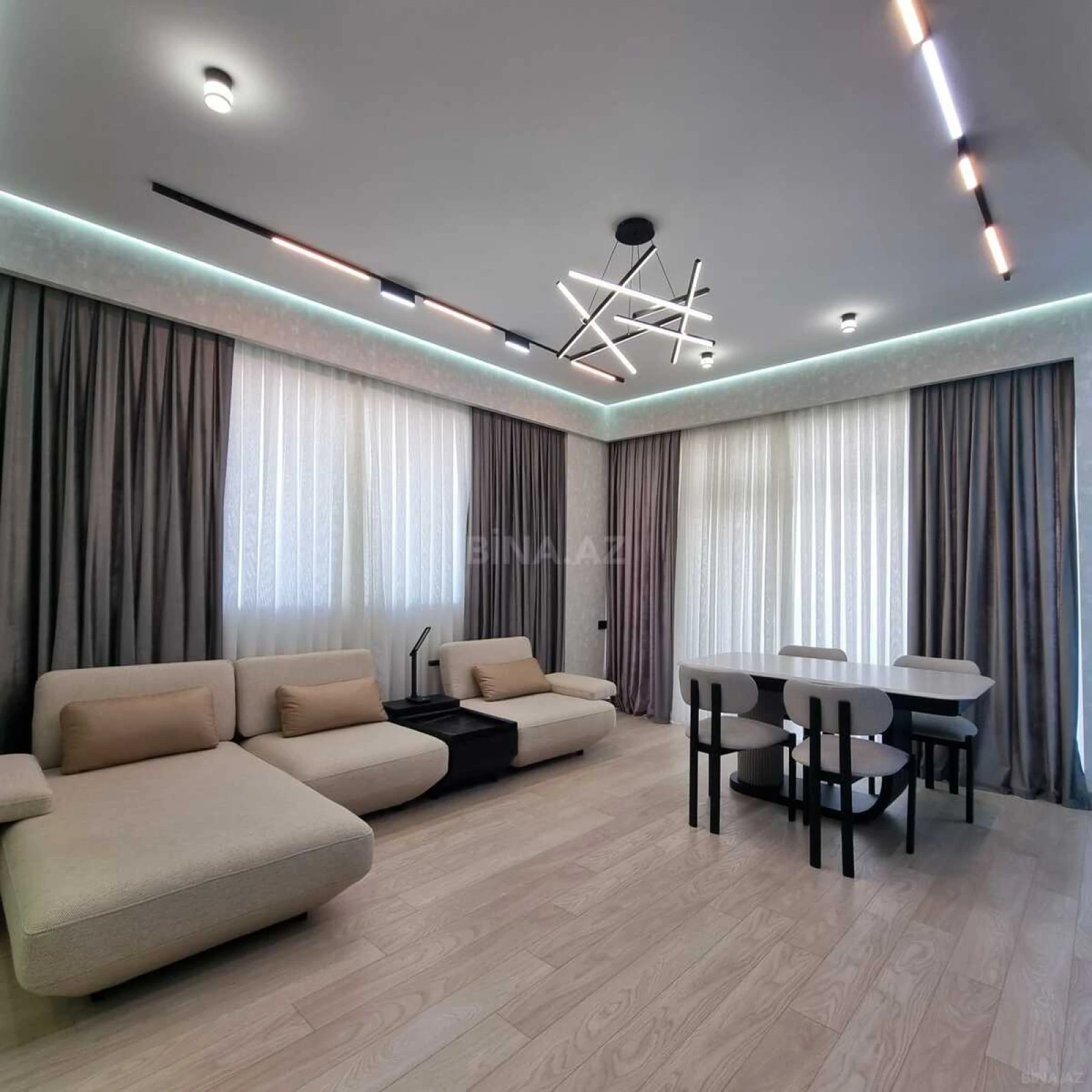 Kirayə verilir 3 otaqlı mənzil 130 m²