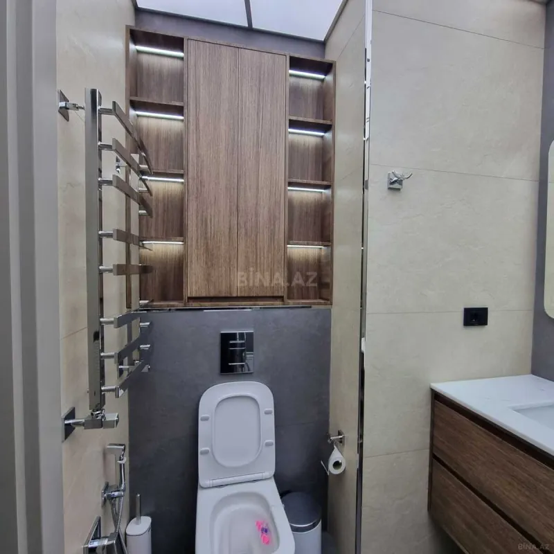 Kirayə verilir 3 otaqlı mənzil 130 m²