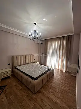 Kirayə verilir 3 otaqlı mənzil 140 m²