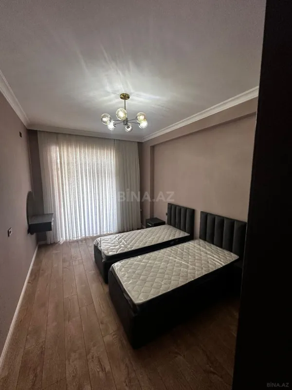 Kirayə verilir 3 otaqlı mənzil 140 m²