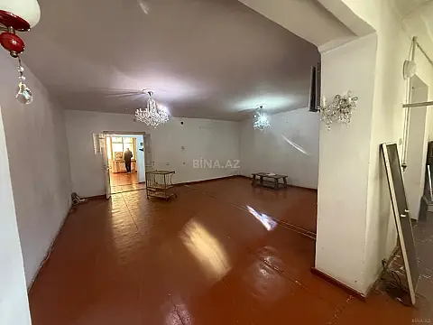 Satılır 5 otaqlı mənzil 110 m²