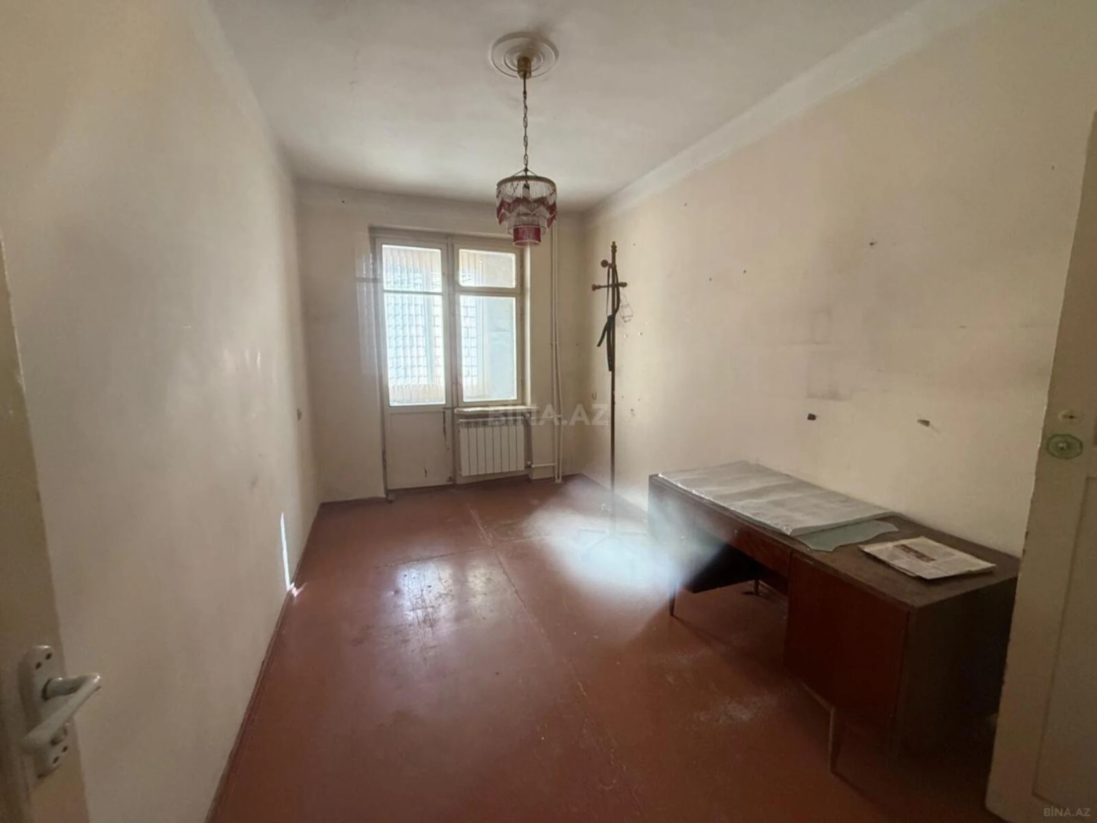 Satılır 5 otaqlı mənzil 110 m²