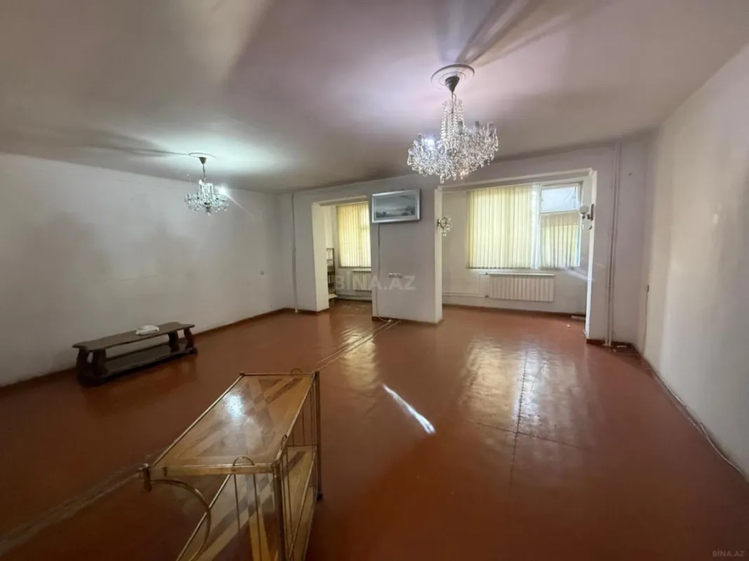 Satılır 5 otaqlı mənzil 110 m²