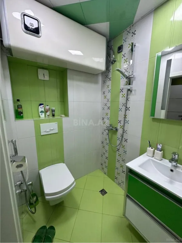 Satılır 2 otaqlı mənzil 105 m²