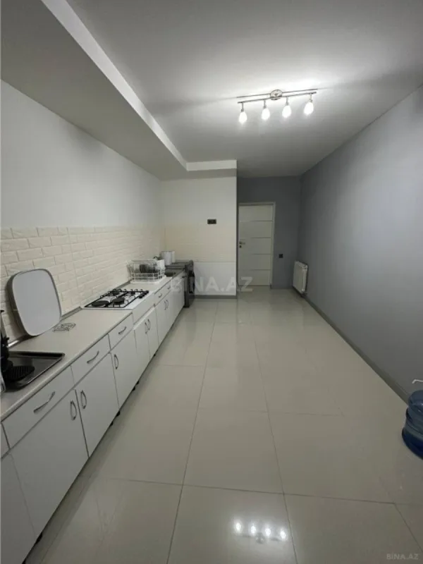 Satılır 2 otaqlı mənzil 105 m²