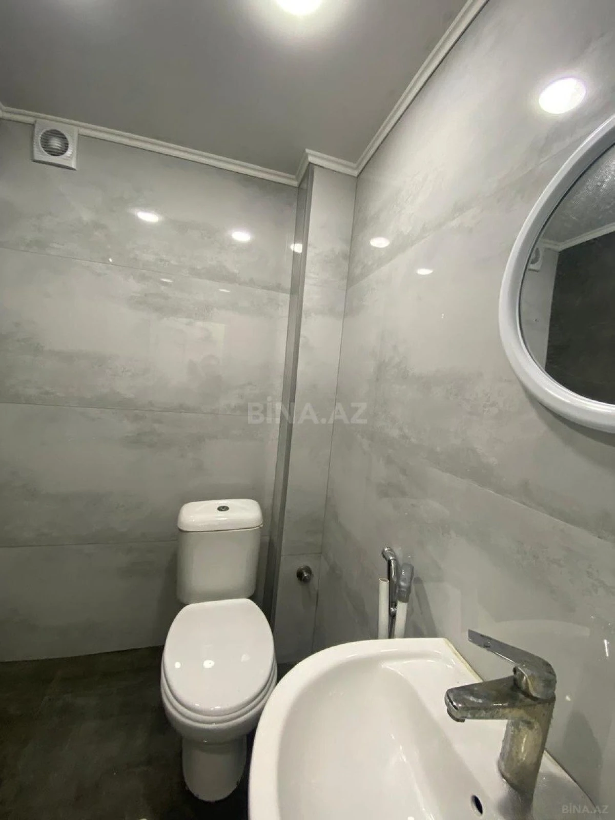 Satılır 2 otaqlı mənzil 45 m²