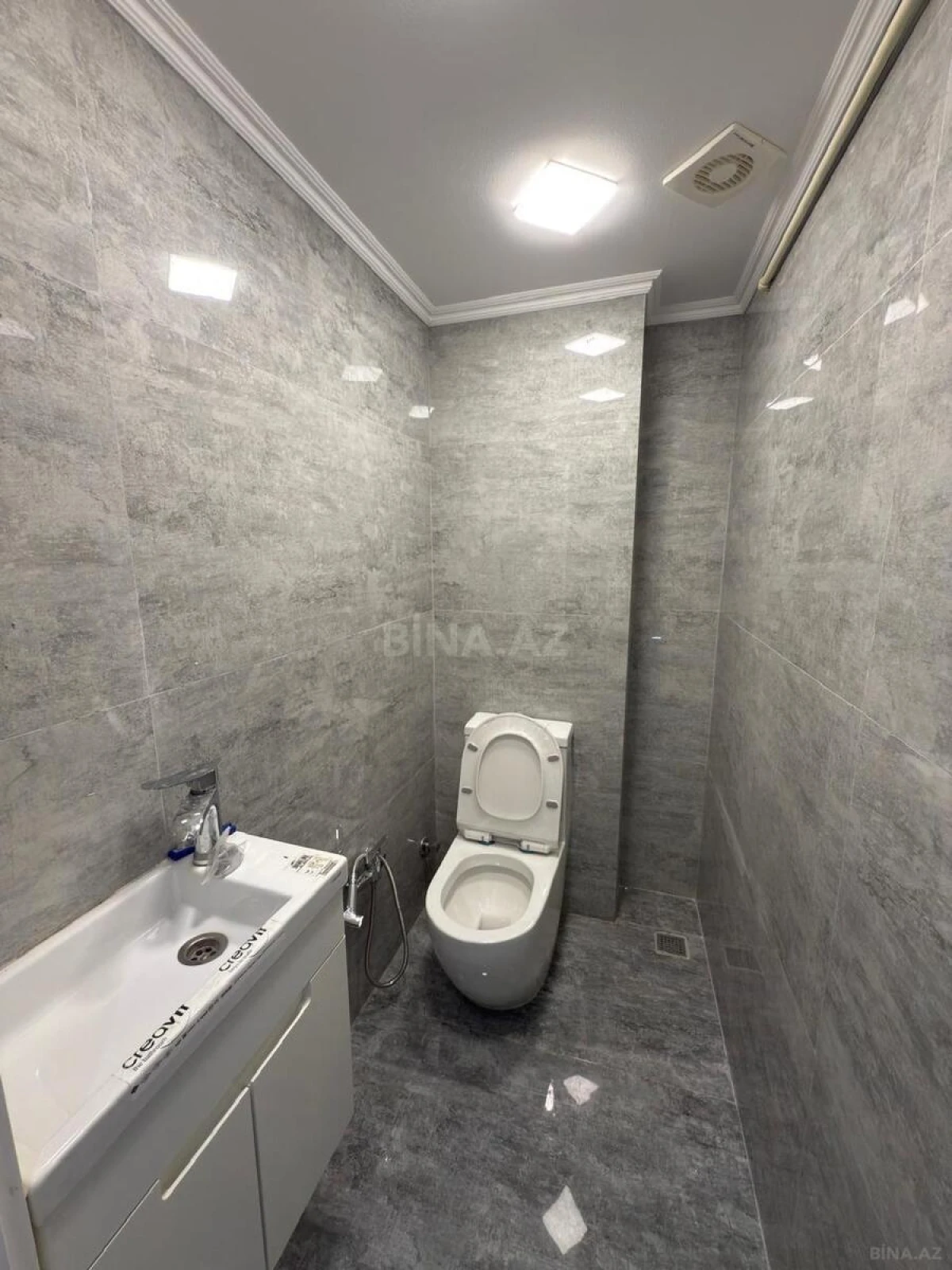 Satılır 3 otaqlı mənzil 120 m²