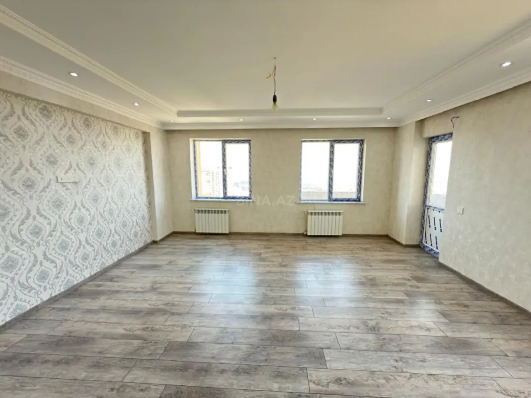 Satılır 3 otaqlı mənzil 120 m²
