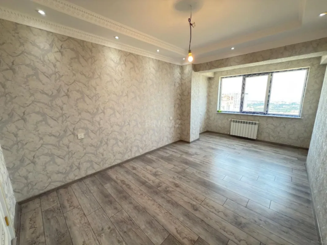 Satılır 3 otaqlı mənzil 120 m²