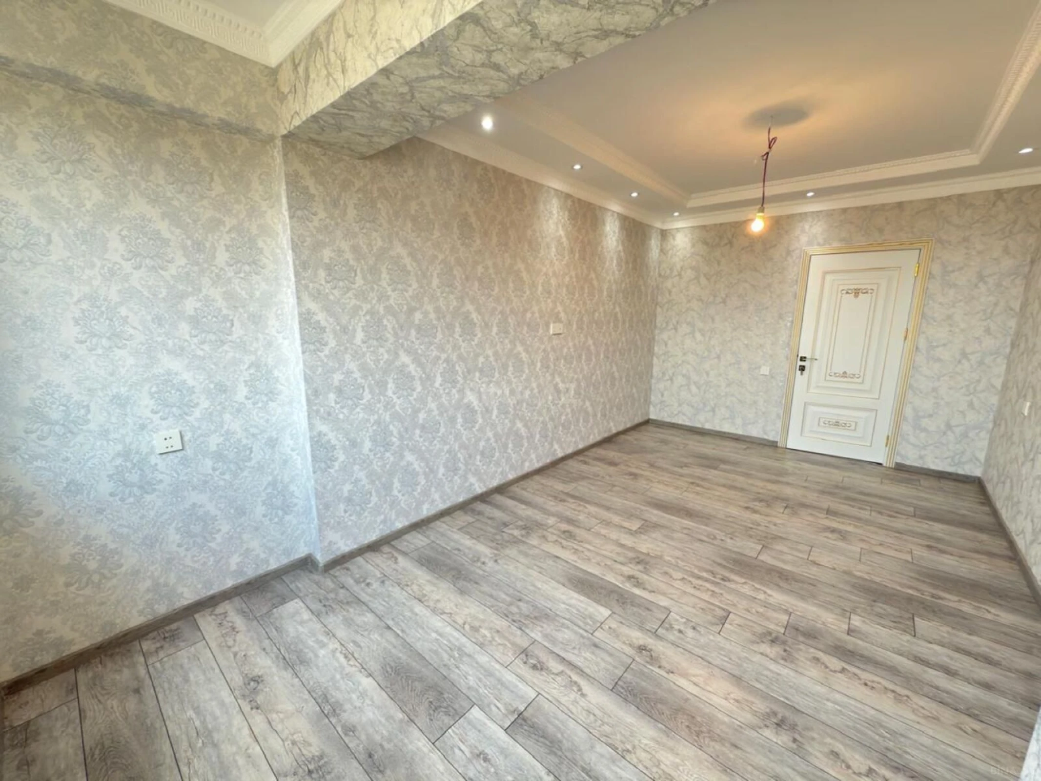 Satılır 3 otaqlı mənzil 120 m²