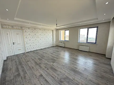 Satılır 3 otaqlı mənzil 120 m²