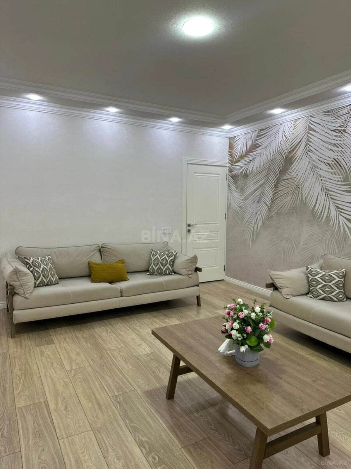 Satılır 2 otaqlı mənzil 68 m²