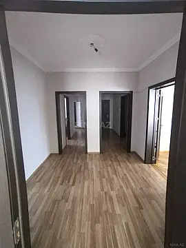 Satılır 5 otaqlı mənzil 170 m²