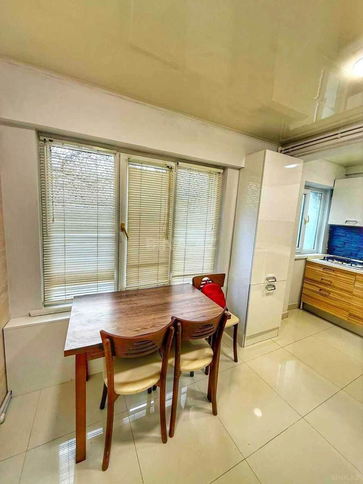 Satılır 2 otaqlı mənzil 75 m²