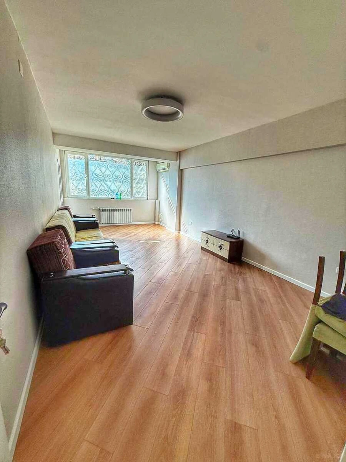 Satılır 2 otaqlı mənzil 75 m²