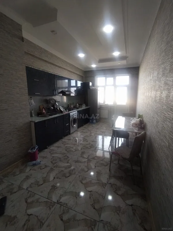 Kirayə verilir 3 otaqlı mənzil 95 m²