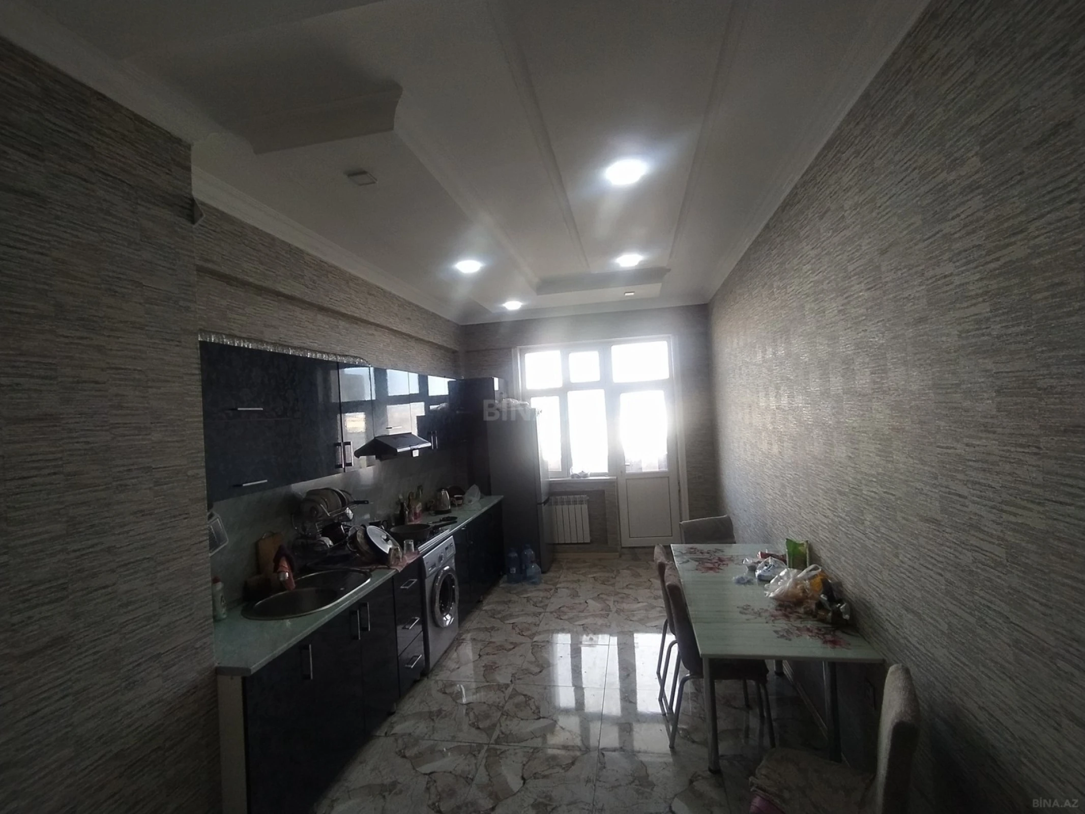 Kirayə verilir 3 otaqlı mənzil 95 m²