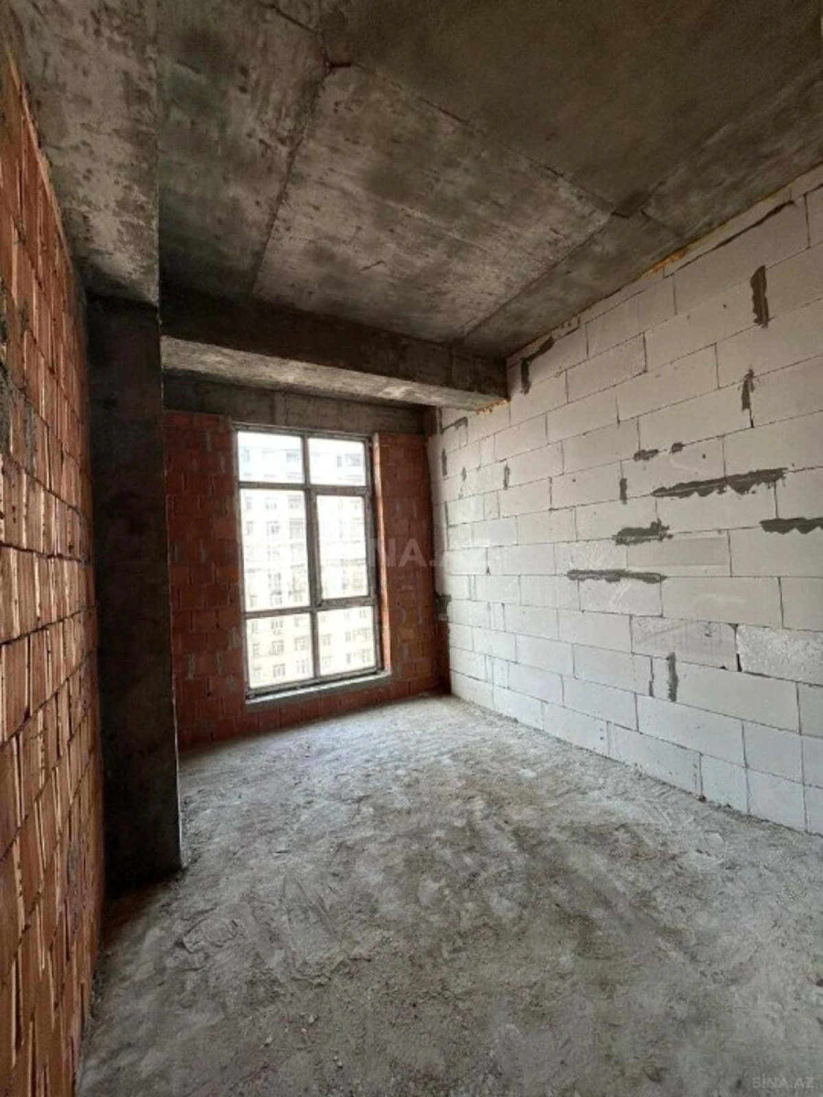 Satılır 3 otaqlı mənzil 86 m²