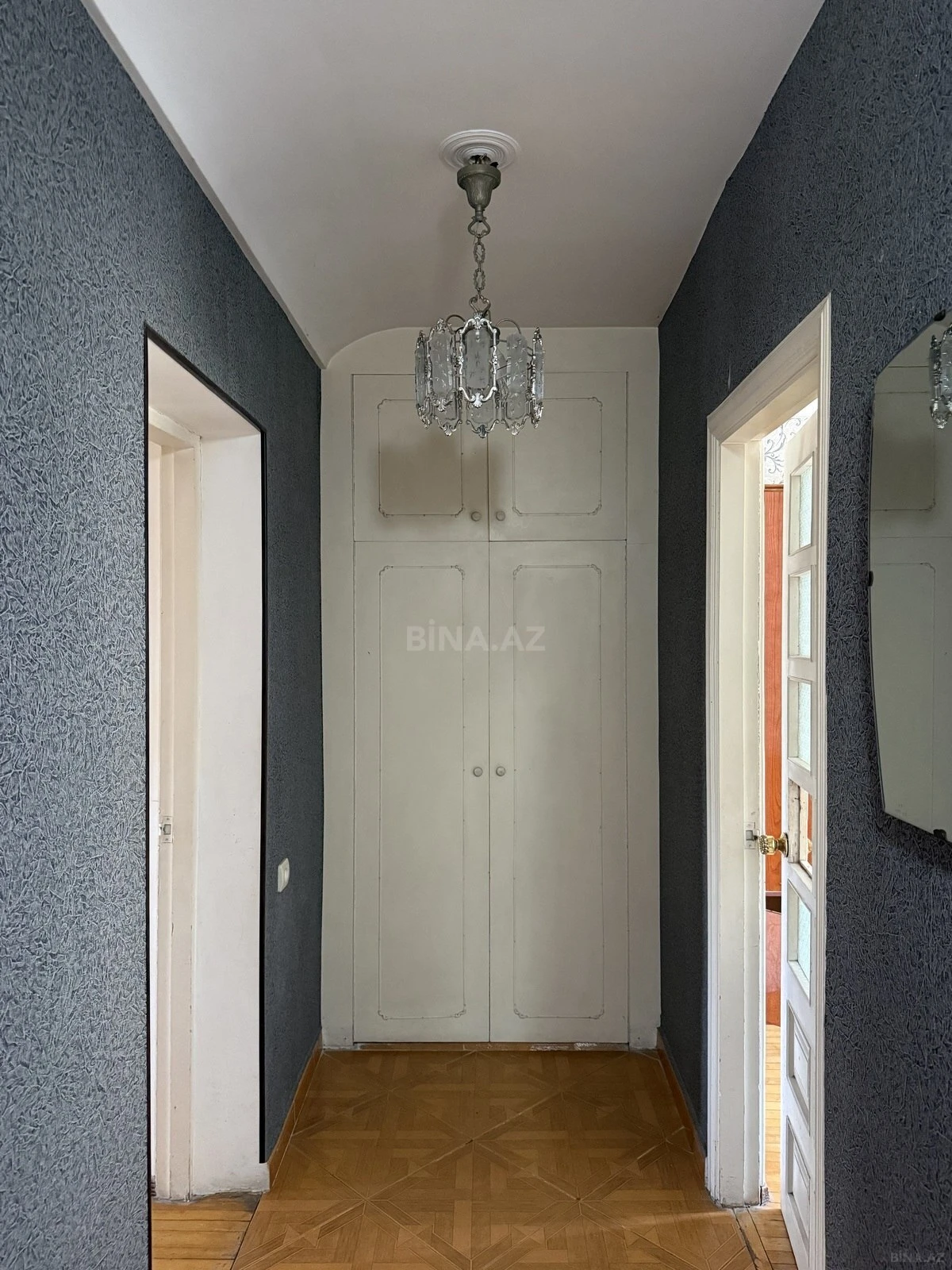 Satılır 2 otaqlı mənzil 60 m²