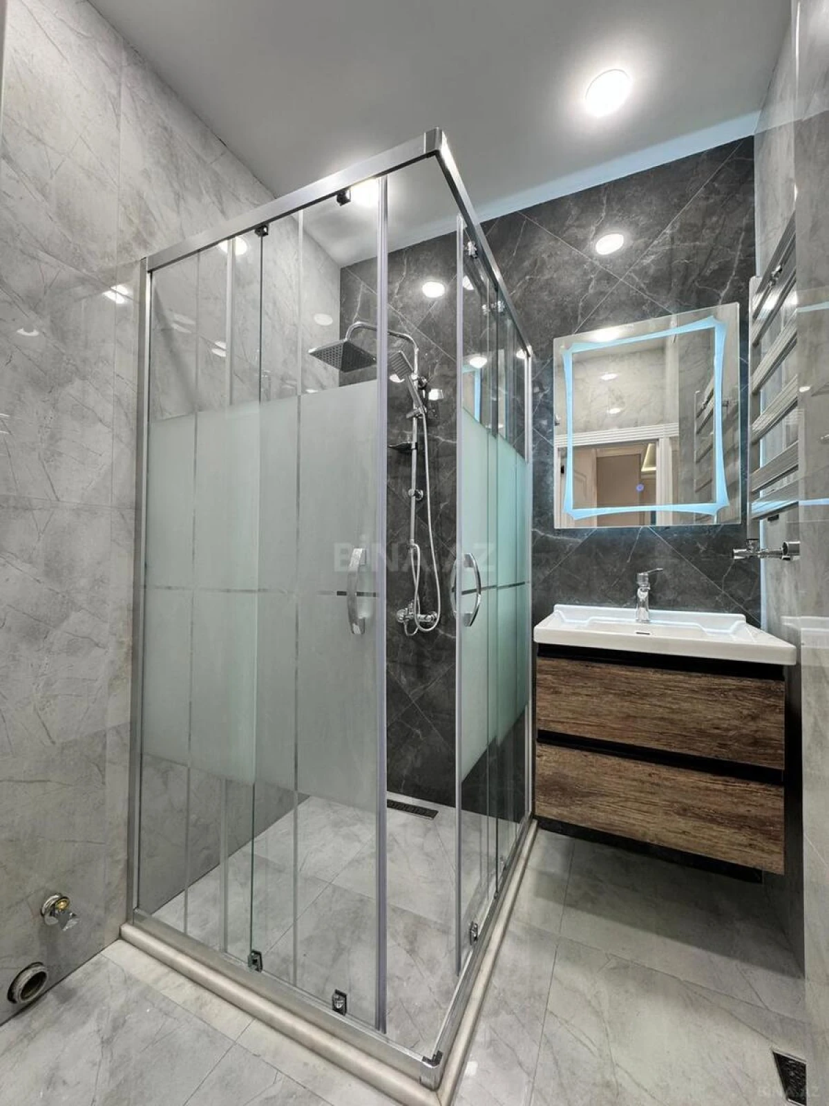 Satılır 3 otaqlı mənzil 80 m²